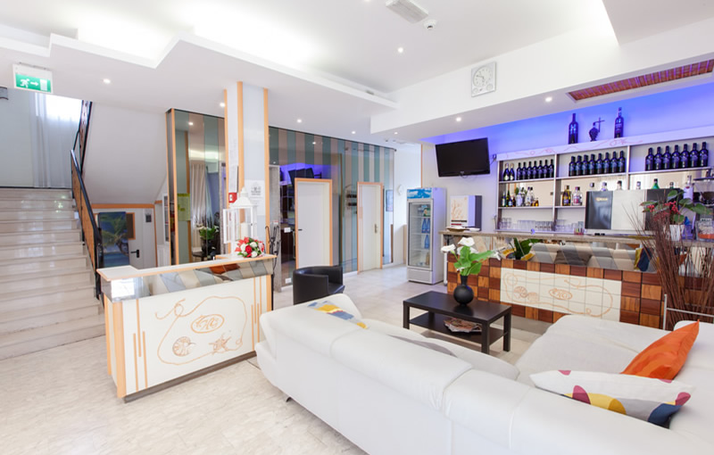 hotel 2 stelle riccione