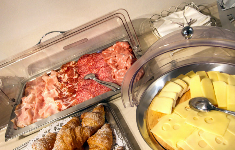 hotel riccione colazione inclusa