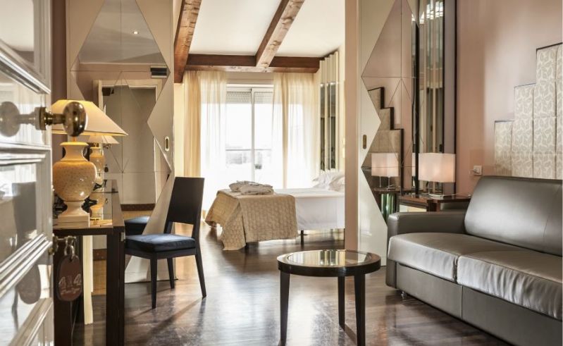 hotel moderni riccione